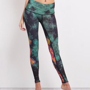 NWT Teeki eagle feather leggings